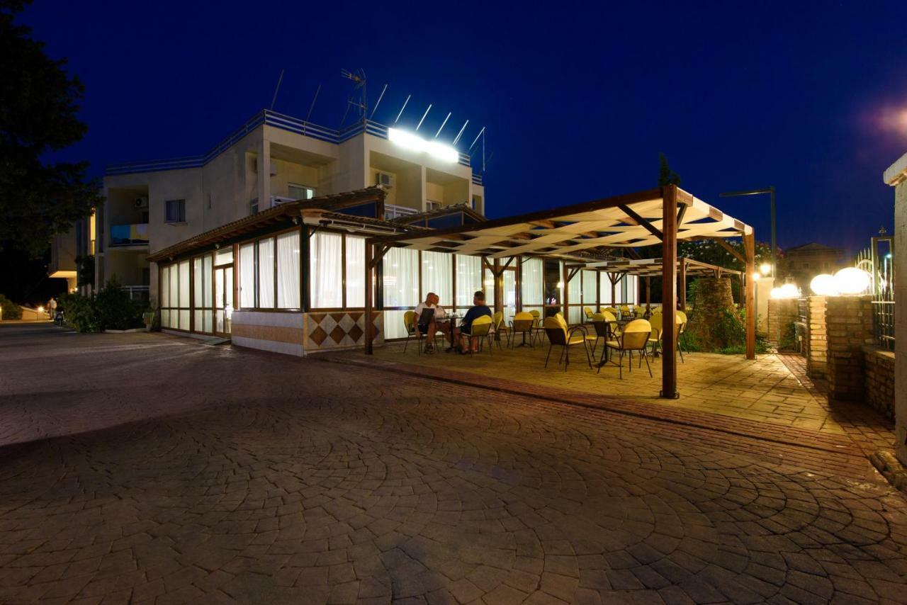 Amalia Hotel - Adults Only Dassia (Corfu) Exterior foto